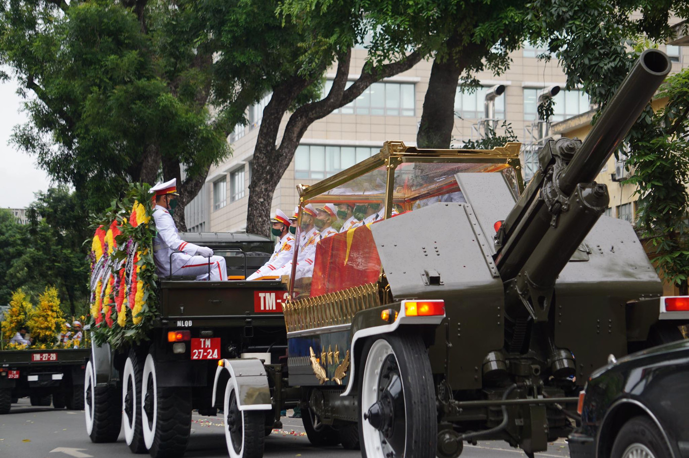 Lễ an táng nguyên Tổng Bí thư Lê Khả Phiêu ảnh 24