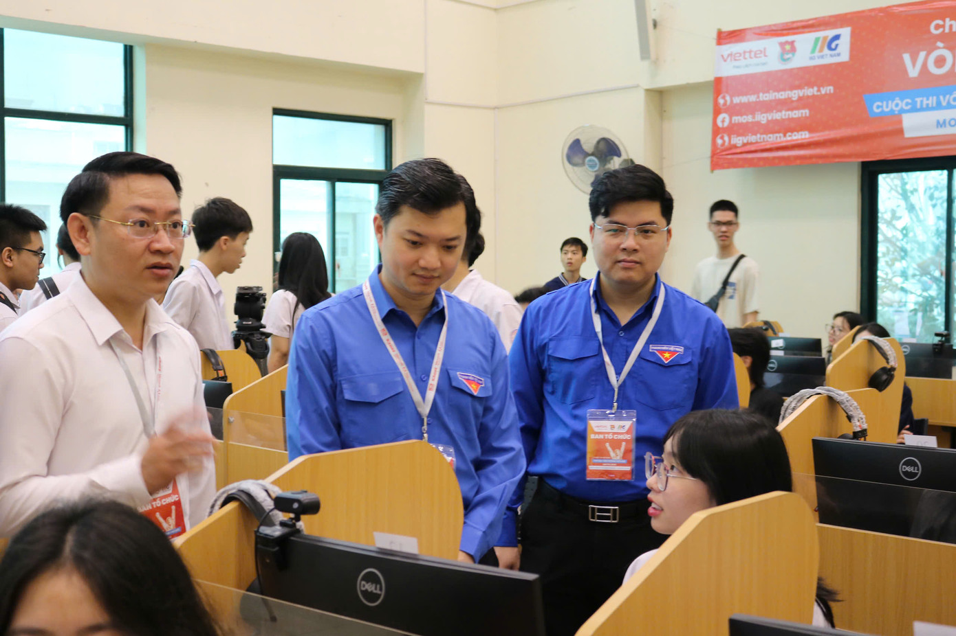 Anh Nguyễn Minh Triết - Bí thư T.Ư Đoàn, Chủ tịch T.Ư Hội SVVN động viên thí sinh tham gia Vòng loại quốc gia Cuộc thi Vô địch tin học văn phòng thế giới – Viettel 2025. Anh Nguyễn Minh Triết - Bí thư T.Ư Đoàn, Chủ tịch T.Ư Hội SVVN động viên thí sinh tham gia Vòng loại quốc gia Cuộc thi Vô địch tin học văn phòng thế giới – Viettel 2025.