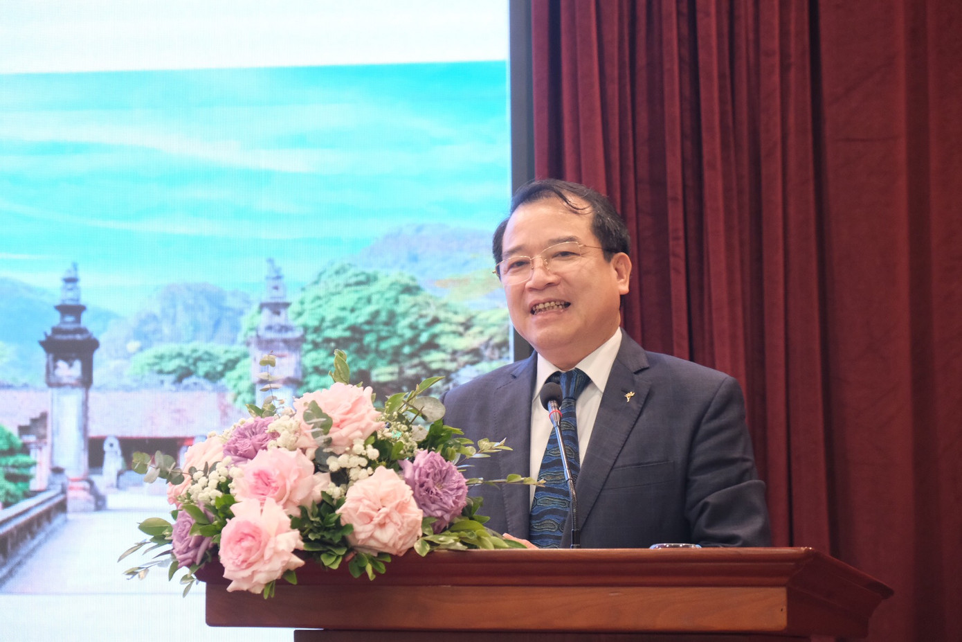 Ông Hà Văn Siêu - Phó Cục trưởng Cục Du lịch quốc gia Việt Nam - kỳ vọng khách lưu trú lâu hơn, tiêu nhiều tiền hơn. Ông Hà Văn Siêu - Phó Cục trưởng Cục Du lịch quốc gia Việt Nam - kỳ vọng khách lưu trú lâu hơn, tiêu nhiều tiền hơn.