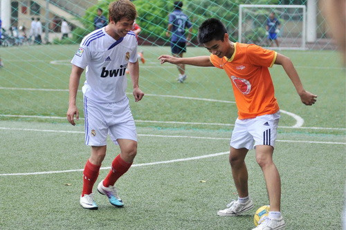 Trận đấu diễn ra vui vẻ