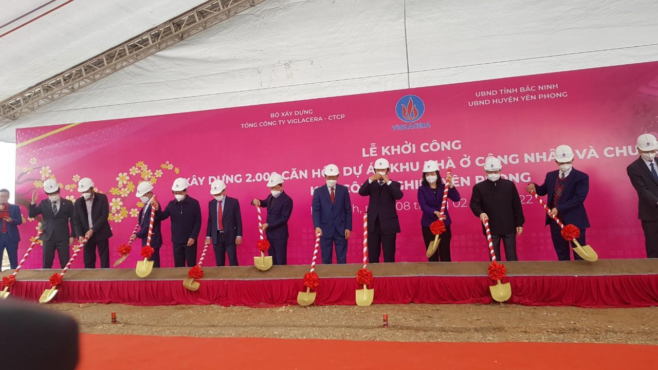 Bộ trưởng Bộ Xây dựng Nguyễn Thanh Nghị khởi công khu nhà ở công nhân tại Yên Phong, Bắc Ninh.