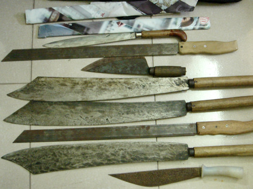 Dao, kiếm thu được