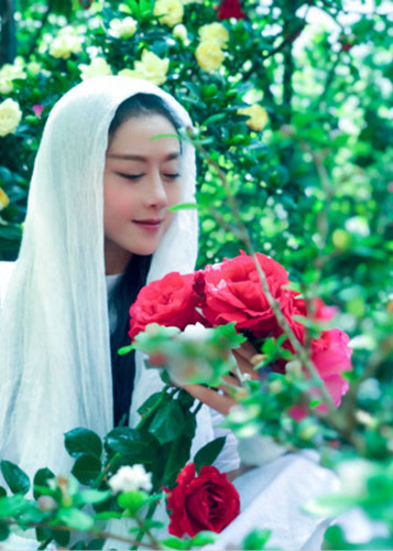 Nhan sắc như thiếu nữ của ‘Mai Siêu Phong’ Dương Lệ Bình ở tuổi 60 ảnh 1