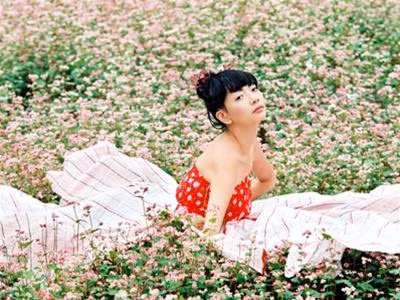 Ảnh: Linh Ngân Ảnh: Maika Elan Ảnh: Linh Ngân Ảnh: Maika Elan
