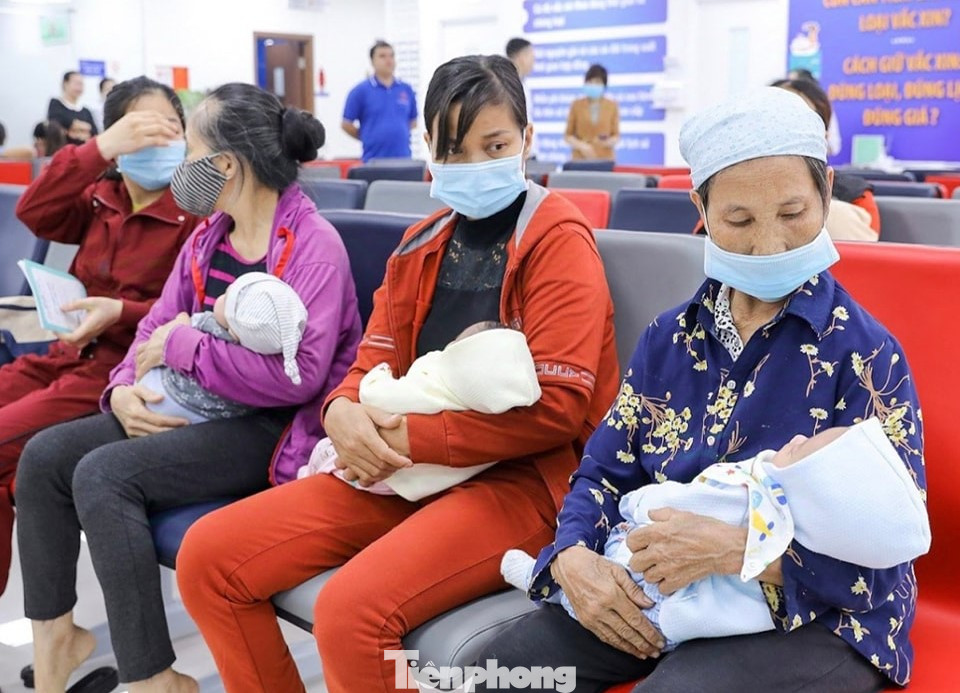 Ngành Y tế Yên Bái khuyến cáo người dân không được chủ quan trong việc phòng ngừa và điều trị cúm mùa.