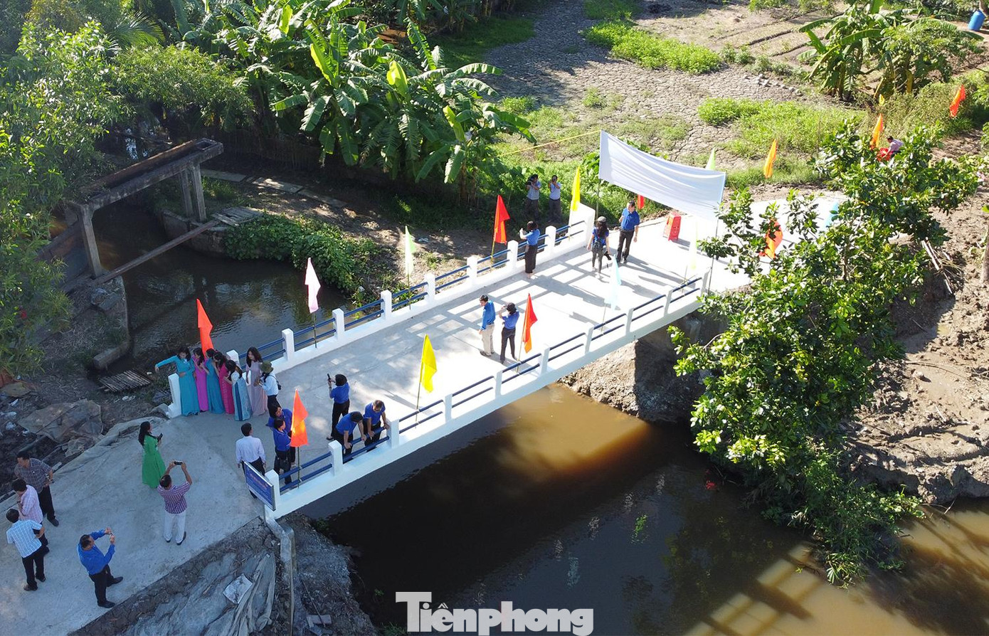 Tổng kinh phí xây dựng cầu là 370 triệu đồng