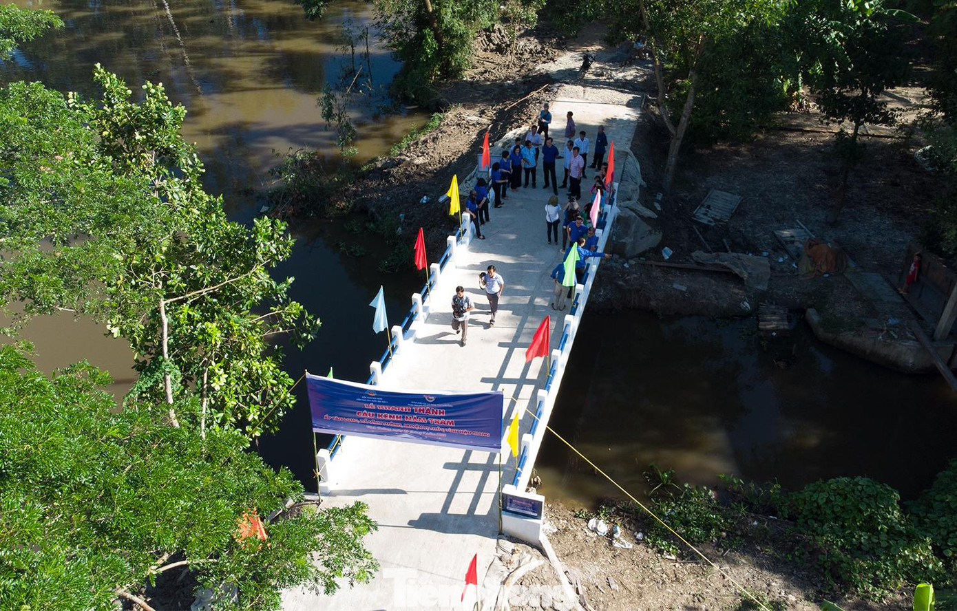 Cầu kênh Năm trăm có chiều dài 12m chiều ngang 3,5m