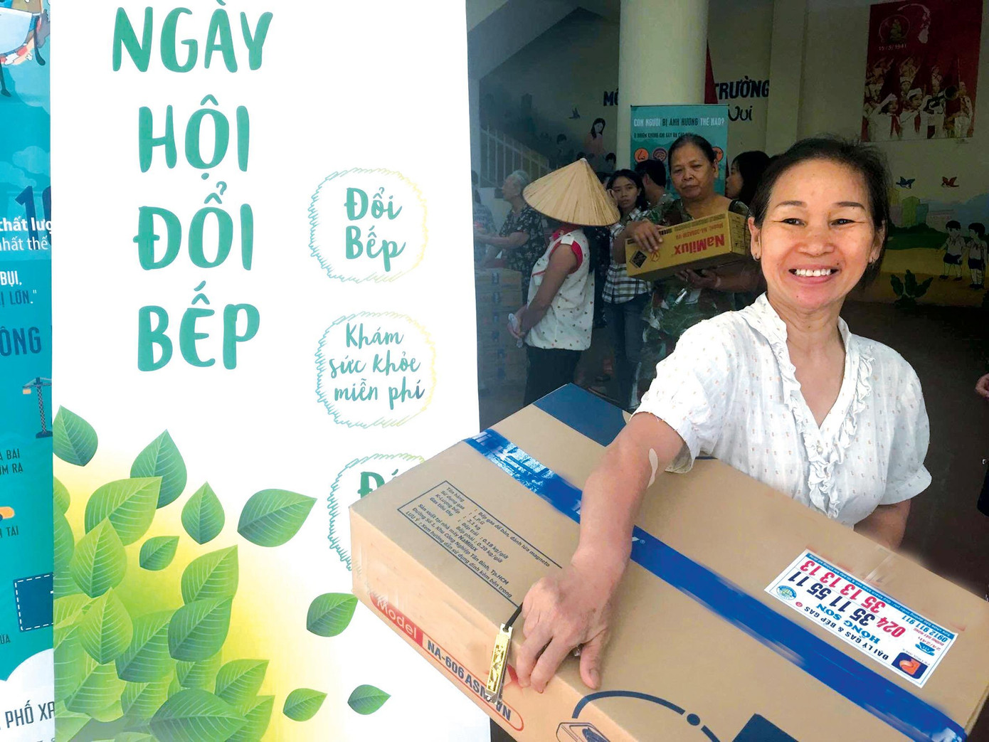 Người dân đã bỏ bếp than tổ ong chuyển sang sử dụng sản phẩm thân thiện môi trường