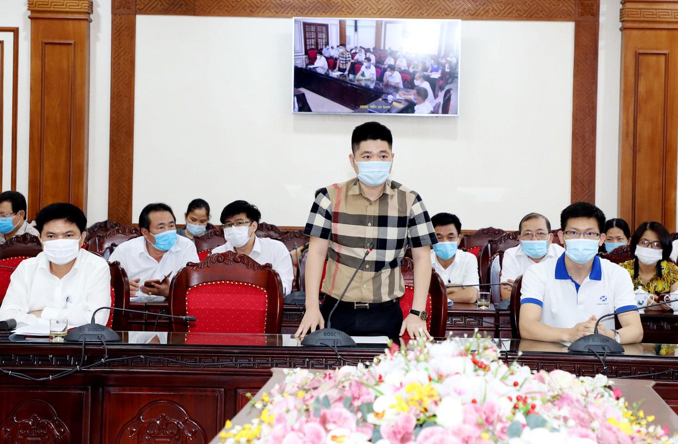 Ông Nguyễn Xuân Thủy - Chủ tịch HĐQT, kiêm Tổng Giám đốc Công ty cổ phần xi măng Xuân Thành phát biểu tại buổi lễ trao tặng