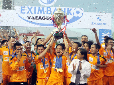 Nhà tân vô địch V.League 2012 SHB Đà Nẵng. Ảnh: VSI