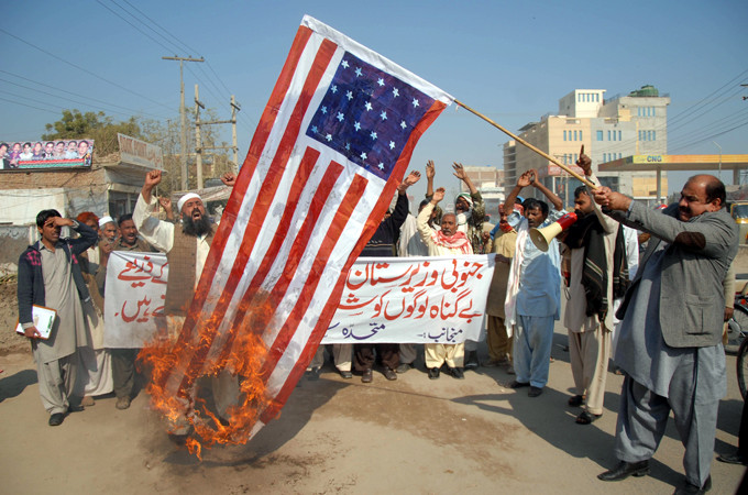 Việc sử dụng máy bay không người lái trong các cuộc không kích bị chỉ trích nặng nề