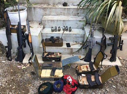 Phát hiện 3 thi thể trên tay cầm súng ở 'sào huyệt ma túy' Tà Dề ảnh 1