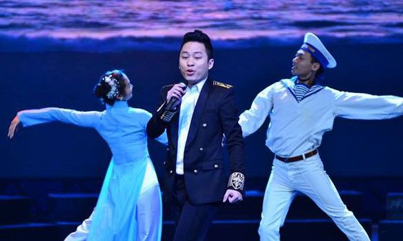 Công bố 10 Gương mặt trẻ Việt Nam tiêu biểu 2015 ảnh 16