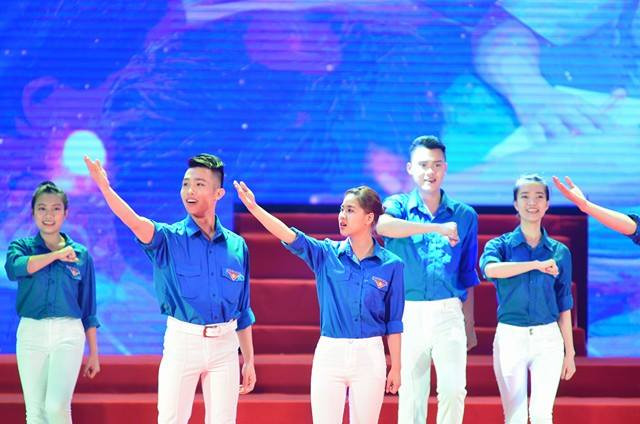 Lễ kỷ niệm 85 năm ngày thành lập Đoàn TNCS Hồ Chí Minh ảnh 9