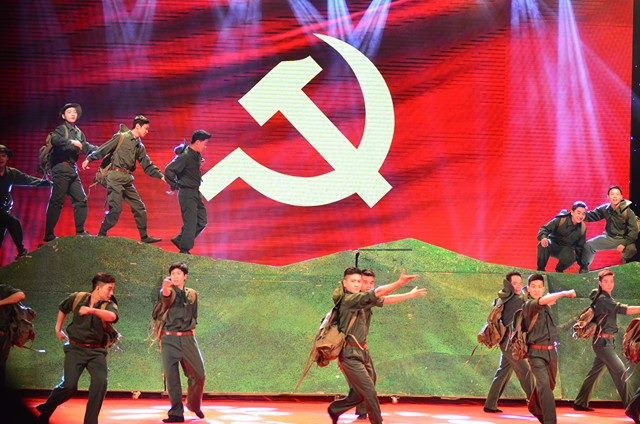 Lễ kỷ niệm 85 năm ngày thành lập Đoàn TNCS Hồ Chí Minh ảnh 14