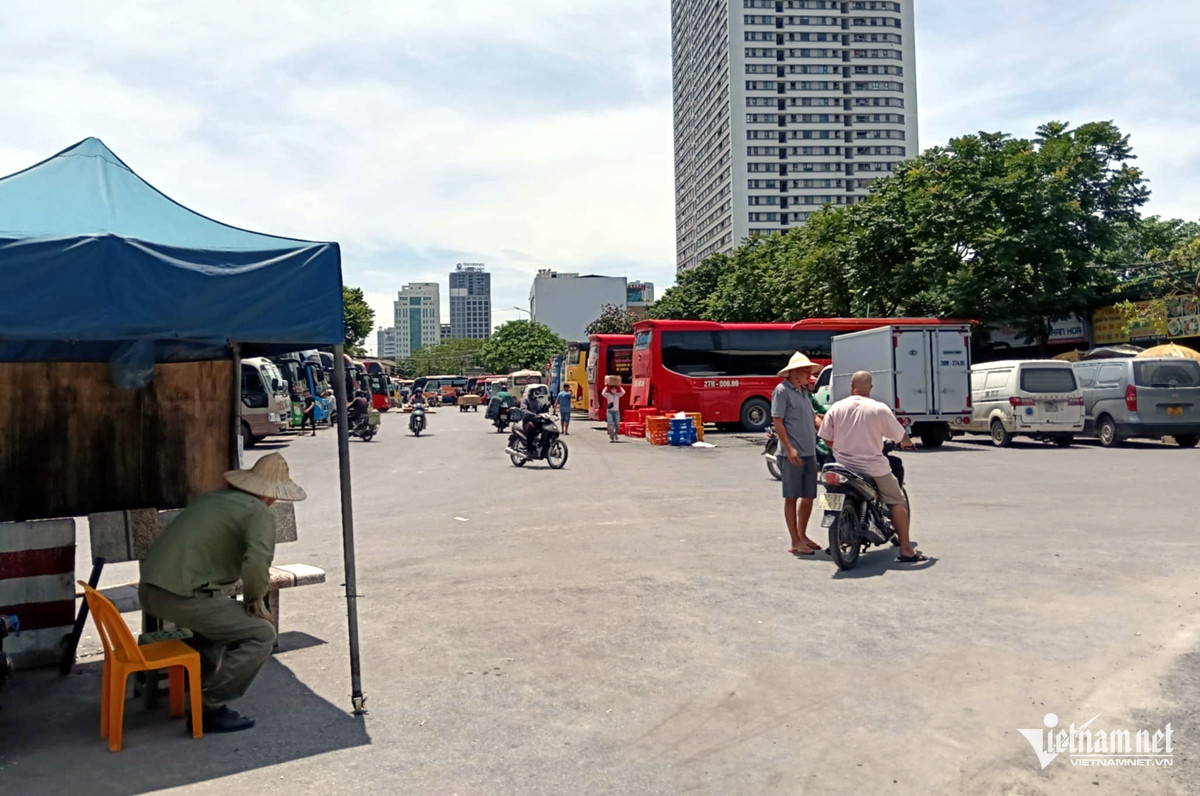 Một đại diện nhà xe khẳng định không thuê bất kỳ chuyến xe trung chuyển nào