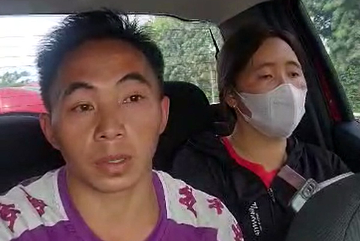 Hai người được anh Trường cho đi nhờ xe và kể lại diễn biến câu chuyện. Ảnh: Cắt từ clip.