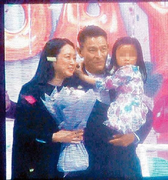 Lưu Đức Hoa bị chỉ trích vì cho con gái ăn chay từ lúc chào đời ảnh 2