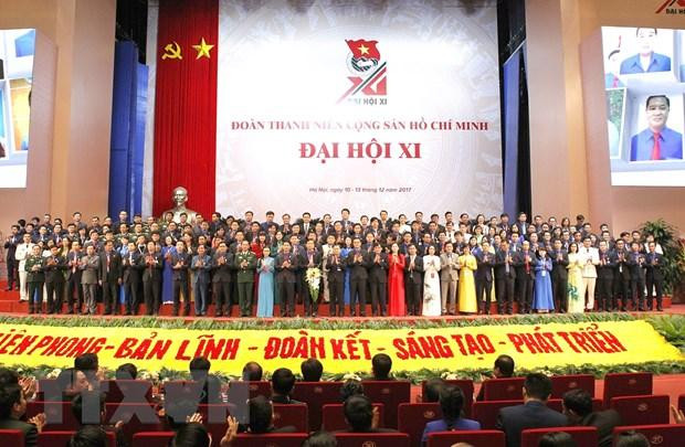 Ban Chấp hành Trung ương Đoàn Thanh niên Cộng sản Hồ Chí Minh Khóa XI, nhiệm kỳ 2017-2022 ra mắt Đại hội.