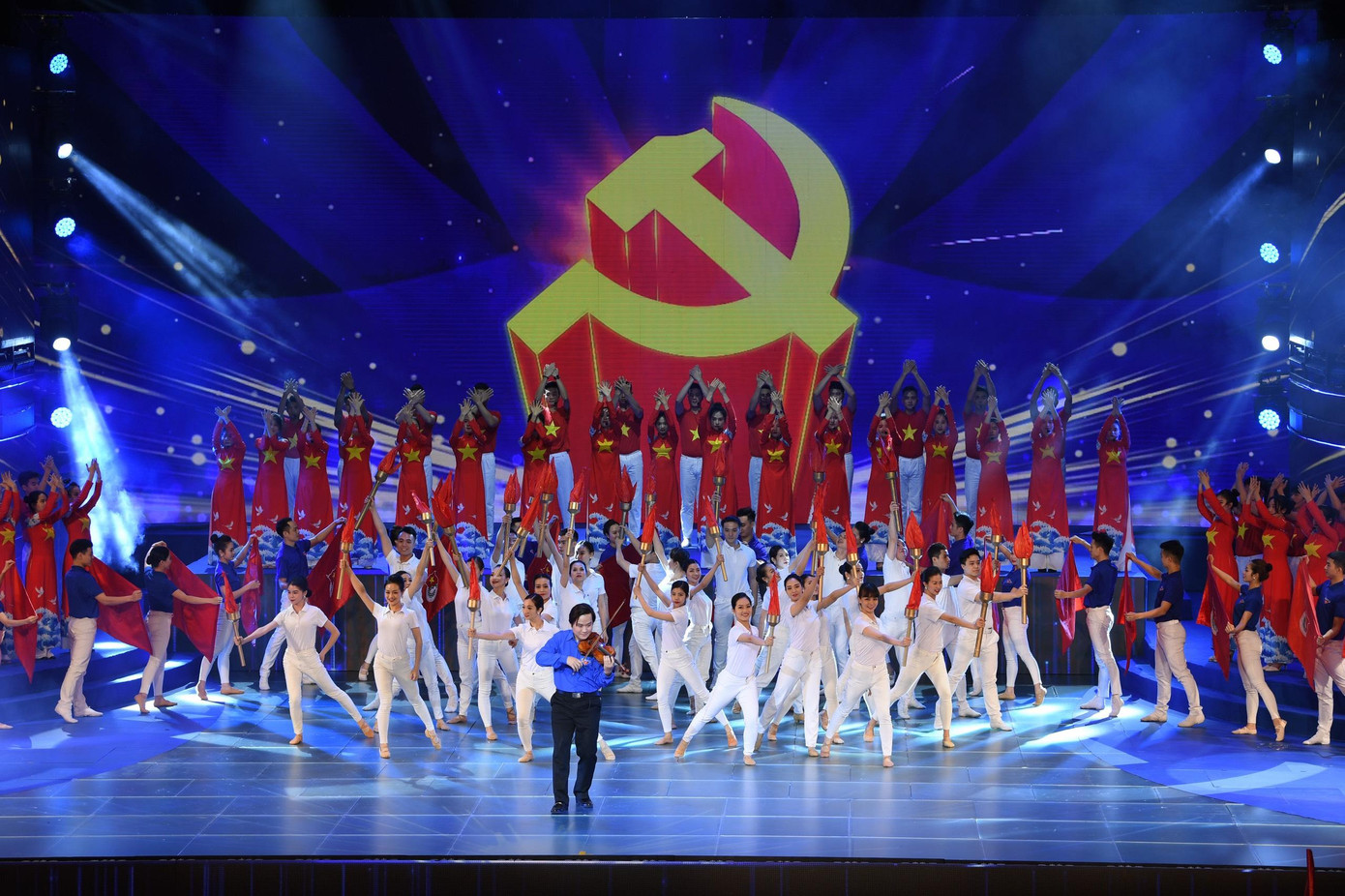 Các tiết mục văn nghệ đặc sắc tại lễ Mít tinh kỷ niệm 90 năm Ngày thành lập Đoàn TNCS Hồ Chí Minh, tổ chức ngày 23/3 Các tiết mục văn nghệ đặc sắc tại lễ Mít tinh kỷ niệm 90 năm Ngày thành lập Đoàn TNCS Hồ Chí Minh, tổ chức ngày 23/3