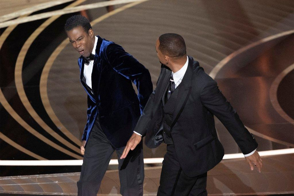 Will Smith tát Chris Rock trên sân khấu Oscar trở thành chủ đề được bàn luận nhiều nhất những ngày qua ở Hollywood. Will Smith tát Chris Rock trên sân khấu Oscar trở thành chủ đề được bàn luận nhiều nhất những ngày qua ở Hollywood.