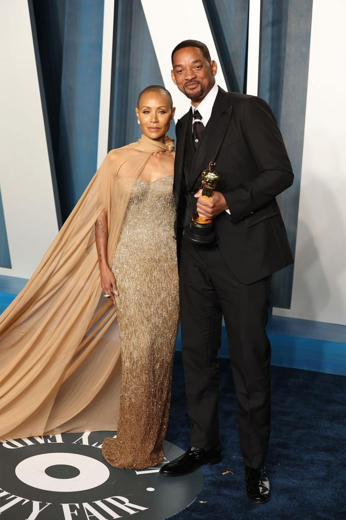 Vợ chồng Smith đều đã lên tiếng về vụ cái tát trên sân khấu Oscar 2022. Vợ chồng Smith đều đã lên tiếng về vụ cái tát trên sân khấu Oscar 2022.