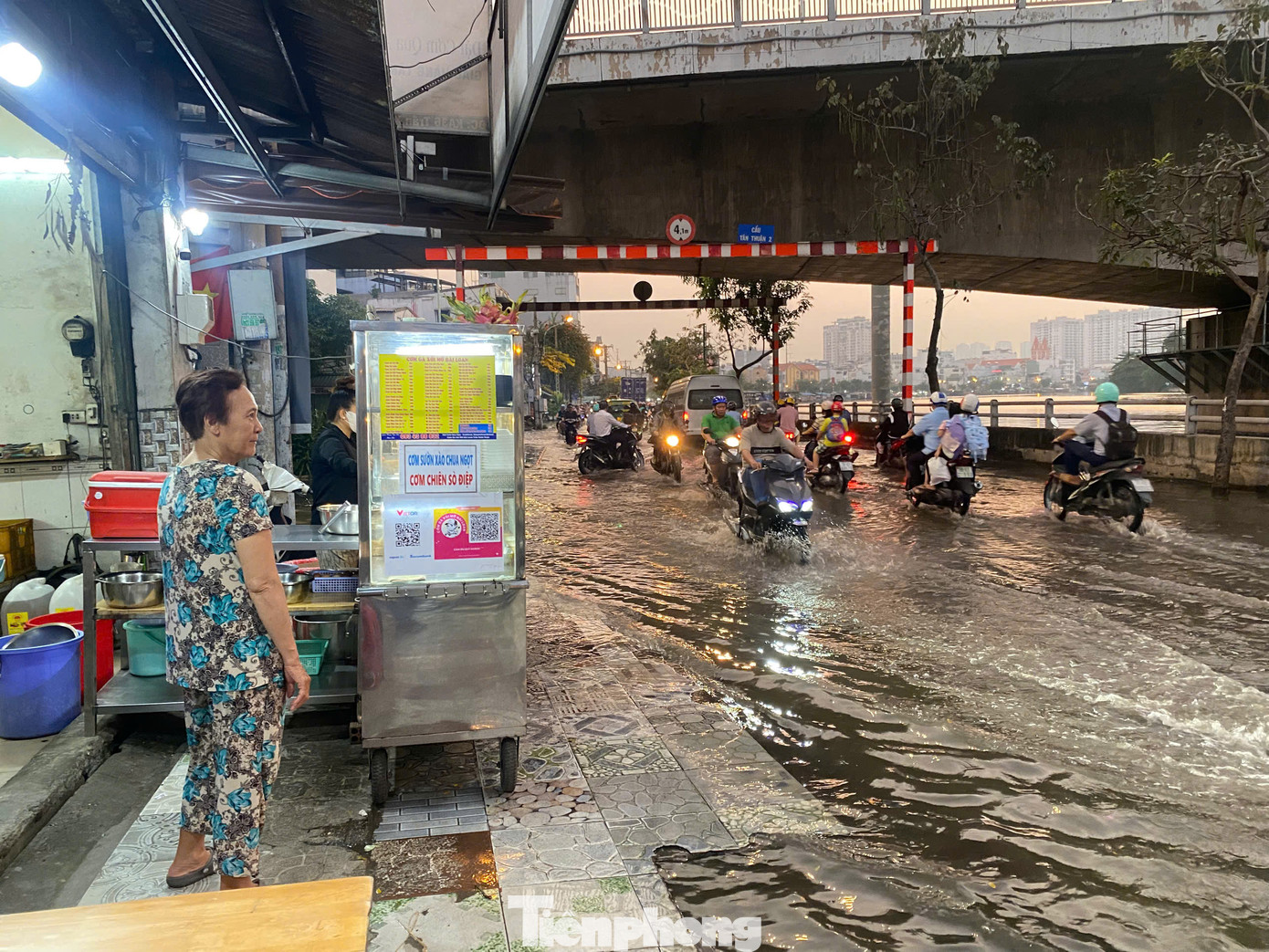 TPHCM sắp đón đỉnh triều cường đầu tháng 12 Âm lịch. Ảnh minh họa: Hữu Huy