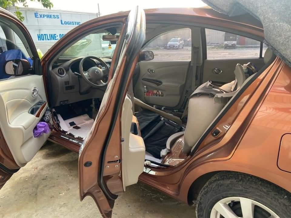 Khách hàng chủ yếu tìm đến dịch vụ vệ sinh nội thất. Khách hàng chủ yếu tìm đến dịch vụ vệ sinh nội thất.