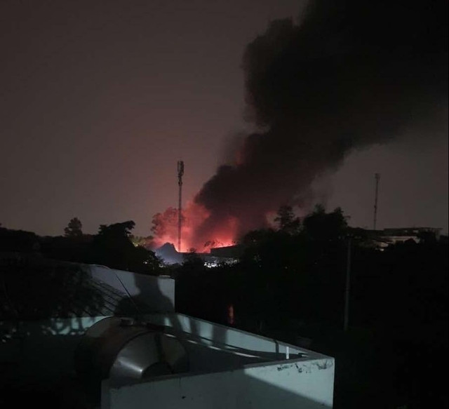 Cháy lớn tại 1 kho xưởng ở Đông Anh, Hà Nội trong đêm 17/8 - rạng sáng 18/8, rất may không ghi nhận thương vong về người. Cháy lớn tại 1 kho xưởng ở Đông Anh, Hà Nội trong đêm 17/8 - rạng sáng 18/8, rất may không ghi nhận thương vong về người.