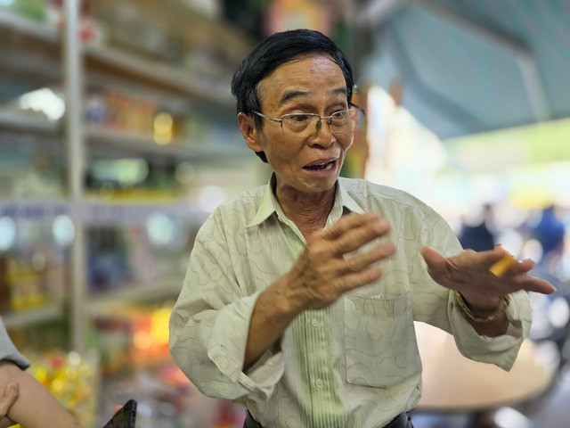 Ông Trần Ban Trí, đại diện nhà thuốc