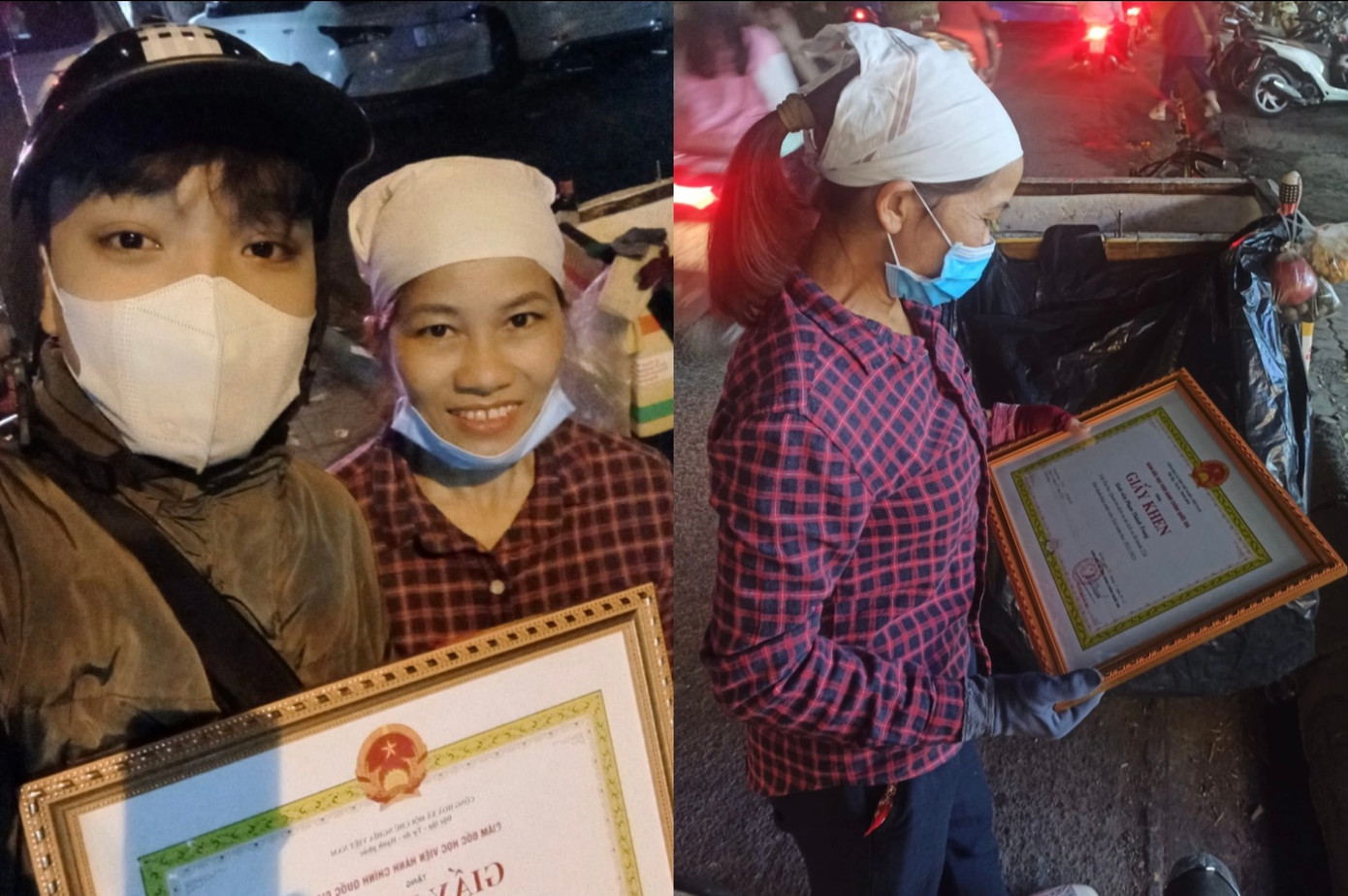 Sau buổi lễ, Trung vội tìm mẹ để khoe giấy khen (Ảnh: Nhân vật cung cấp).