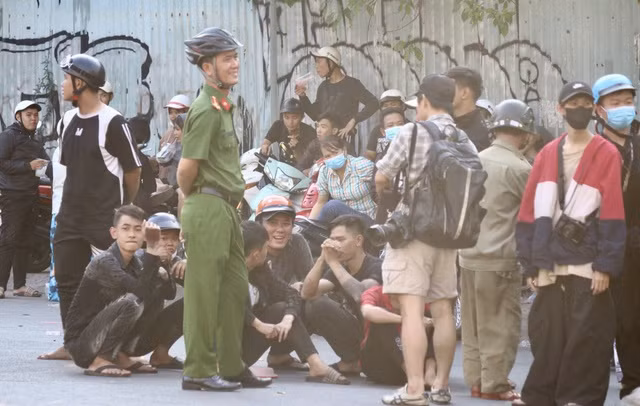 Lực lượng cảnh sát giữ gìn trật tự