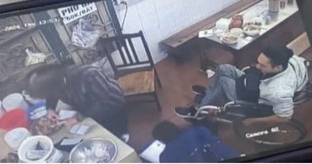 Quán phở gà Nam Ngư trích xuất camera sau khi bị tố "đuổi khách ngồi xe lăn" (Ảnh: Duy Linh). Quán phở gà Nam Ngư trích xuất camera sau khi bị tố "đuổi khách ngồi xe lăn" (Ảnh: Duy Linh).