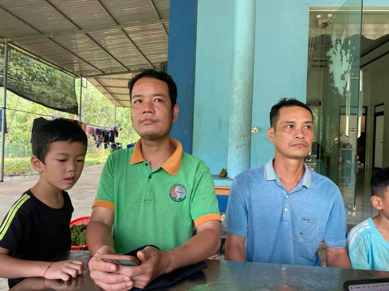 Hộ gia đình hai anh em nhà ô Duân, Tiện thoát nạn sau khi bị lũ vùi lấp nhà.