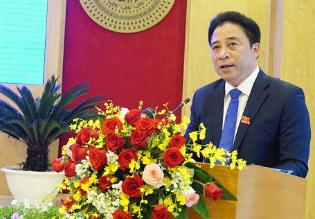 Ông Nguyễn Khắc Toàn phát biểu khai mạc kỳ họp HĐND tỉnh Khánh Hòa. Ảnh: Thu Hương