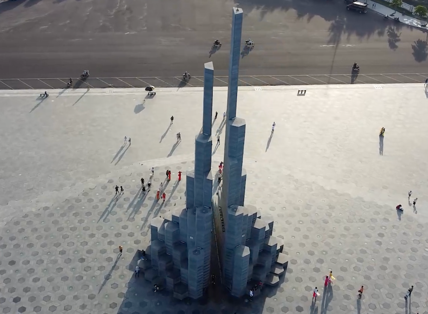 Kiến trúc tháp Nghinh Phong lấy cảm hứng từ ghềnh Đá Đĩa Phú Yên. Ảnh: L.H.