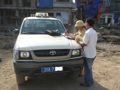 Thủ tục rườm rà, nhiều tài xế xe tải luôn có tâm lý muốn tự “nộp phạt nhanh” cho CSGT thay vì phải lập biên bản Ảnh minh họa