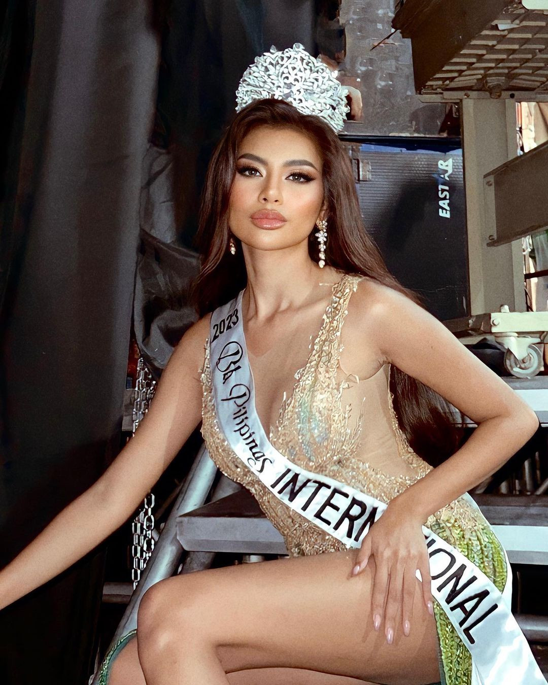 Trước đây, cuộc thi Bb. Pilipinas từng sản sinh ra những người đẹp giành được thành tích cao trên đấu trường nhan sắc quốc tế như Catriona Gray - Miss Universe 2018, Pia Wurtzbach - Miss Universe 2015. Chính vì thế, Lopez Angelica Danao được đánh giá rất cao. Các chuyên trang sắc đẹp dự đoán cô là ứng viên tiềm năng cho vương miện Hoa hậu Quốc tế 2024.