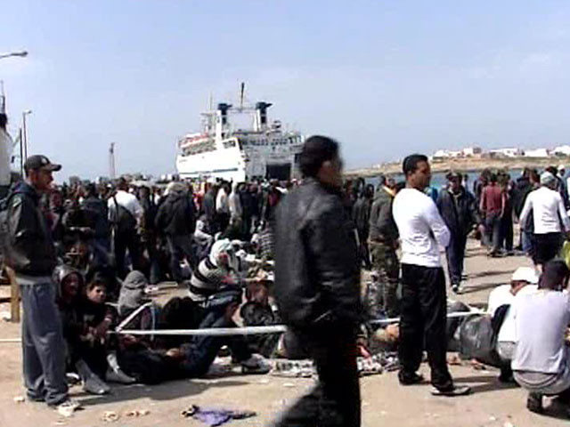 Dân di cư Bắc Phi tràn sang châu Âu