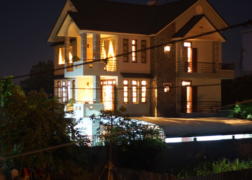 Nhóm người ẩn nấp trong căn biệt thự đã bị tạm giữ