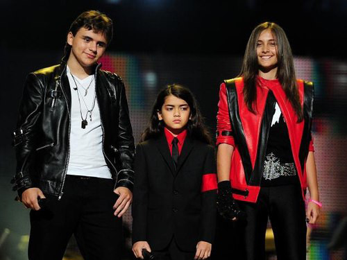 Prince, Blanket, Paris - ba con của ông hoàng nhạc pop.