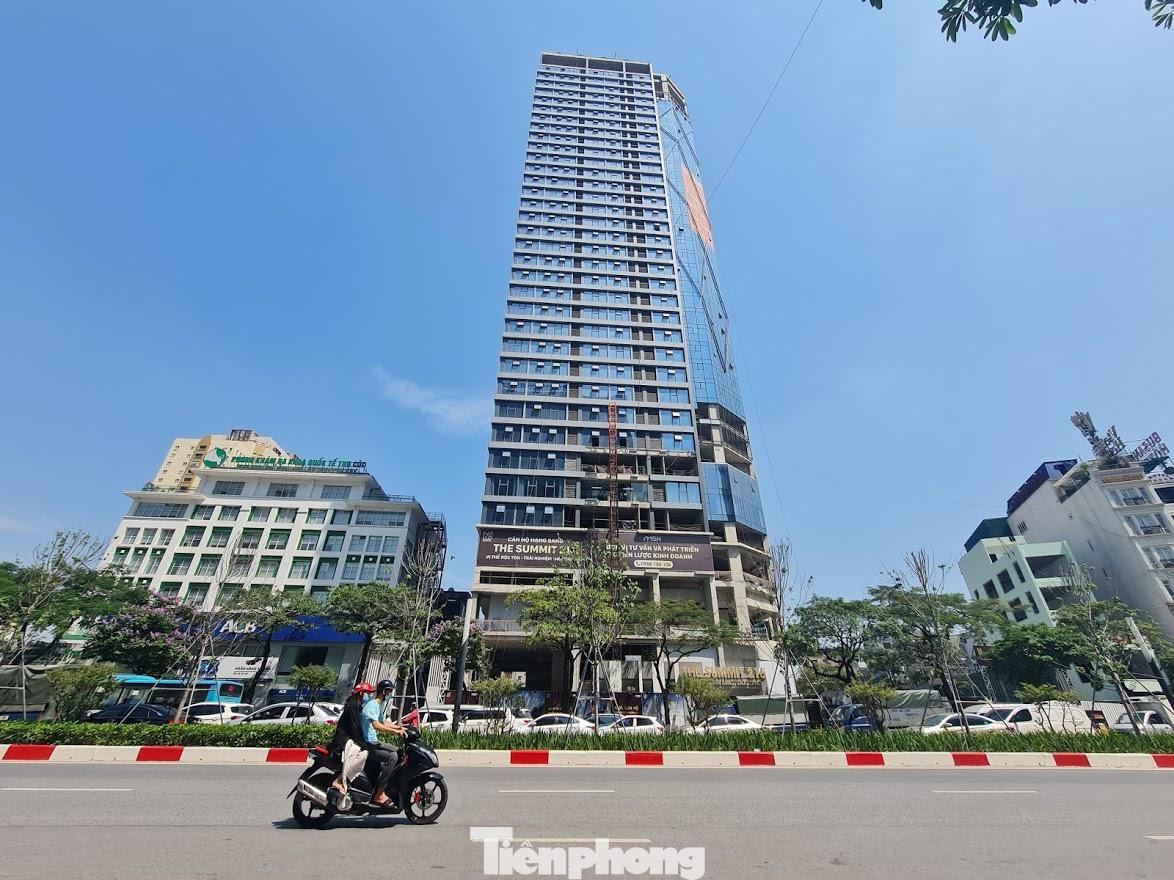 Trong quý II/2021, căn hộ chỉ hấp thụ tốt ở những dự án giá bình dân và rất chậm ở phân khúc cao cấp. Kể cả những dự án được đánh giá là chất lượng tốt cũng có tỷ lệ hấp thụ không cao. Trong quý II/2021, căn hộ chỉ hấp thụ tốt ở những dự án giá bình dân và rất chậm ở phân khúc cao cấp. Kể cả những dự án được đánh giá là chất lượng tốt cũng có tỷ lệ hấp thụ không cao.