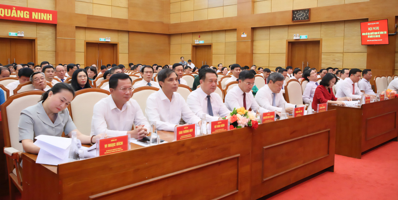 Đại biểu dự hội nghị.