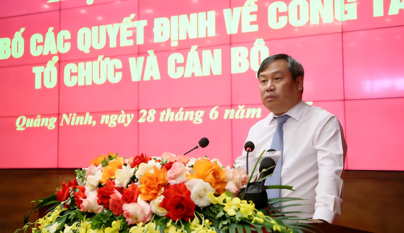 Đây là đợt công bố quyết định về công tác cán bộ có quy mô lớn nhất từ đầu nhiệm kỳ đến nay.