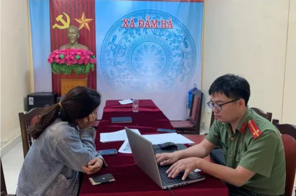 Lực lượng chức năng xử lý trường hợp vi phạm. Lực lượng chức năng xử lý trường hợp vi phạm.