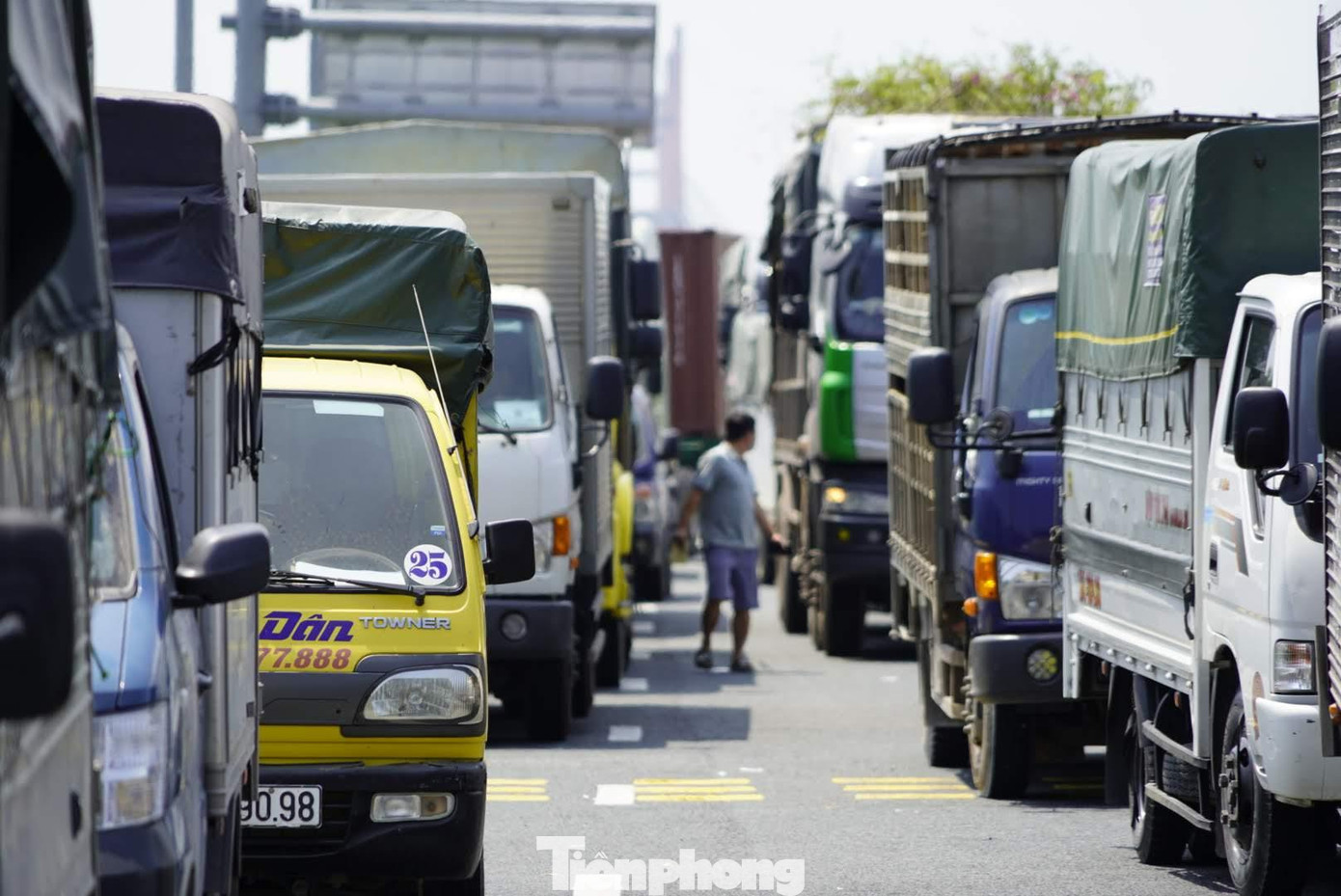 Lưu lượng xe lưu thông qua chốt Bạch Đằng luôn cao vì đây là tuyến cao tốc nối Hà Nội - Hải Phòng - Quảng Ninh. Trong đó, nhiều tỉnh lân cận như Hải Dương, Hưng Yên, Thái Bình cũng lưu thông trên tuyến này. Lưu lượng xe lưu thông qua chốt Bạch Đằng luôn cao vì đây là tuyến cao tốc nối Hà Nội - Hải Phòng - Quảng Ninh. Trong đó, nhiều tỉnh lân cận như Hải Dương, Hưng Yên, Thái Bình cũng lưu thông trên tuyến này.