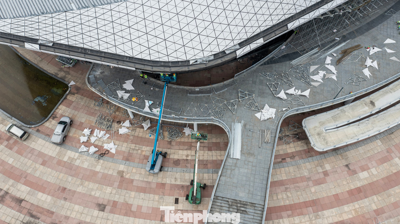 Là một trong những công trình mang kiến trúc tiêu biểu của Quảng Ninh như Cung Quy hoạch triển lãm, hội chợ (Cung Cá Heo) và Nhà thi đấu 5.000 chỗ (Cung Con Rùa). Là một trong những công trình mang kiến trúc tiêu biểu của Quảng Ninh như Cung Quy hoạch triển lãm, hội chợ (Cung Cá Heo) và Nhà thi đấu 5.000 chỗ (Cung Con Rùa).