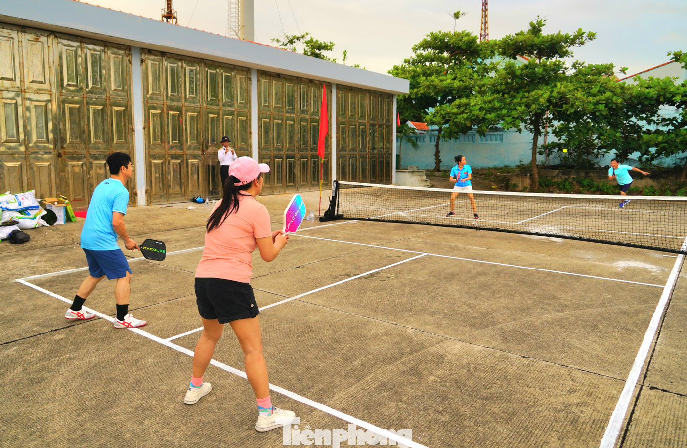 Chuyến hành trình đã khép lại sau 7 ngày đêm lênh đênh trên biển, vượt hơn 2.000km để đến với các điểm đảo trên Quần đảo Trường Sa. Các đại biểu đã mang những tình cảm từ đất liền gửi đến chiến sĩ, nhân dân trên đảo và các nhà dàn với mong muốn các anh luôn vững vàng trước đầu sóng, ngọn gió, vững chí, bền tâm giữ vẹn biên cương tổ quốc.