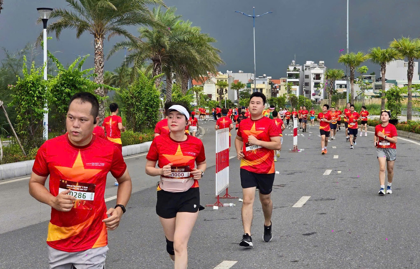 Cung đường thi đấu dài 5km và 10km trải dọc tuyến đường ven biển đẹp nhất Quảng Ninh. Cung đường thi đấu dài 5km và 10km trải dọc tuyến đường ven biển đẹp nhất Quảng Ninh.