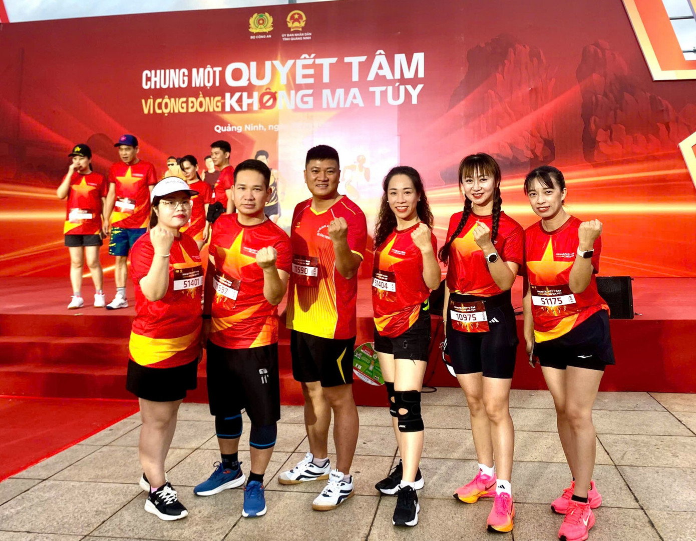 Các vận động viên thể hiện quyết tâm "Vì một cộng đồng không ma túy" Các vận động viên thể hiện quyết tâm "Vì một cộng đồng không ma túy"